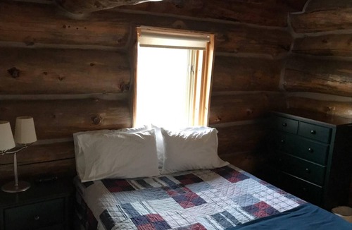 Four Corners Cabin | Spectacular Large Group Accommodations with Gallatin River access!