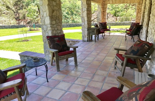 Rio Frio House | SPECTACULAR LODGE ON PRIVATE RANCH. PERFECT FOR SMALL AND LARGE GATHERINGS!