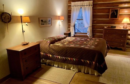 Arietta Cabin | Spectacular Log Cabin at Piseco Lake
