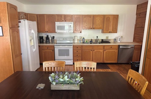 Marlboro Apartment | Spectacular Log Home Estate North Wing Unit