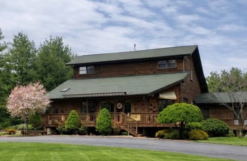 Marlboro Apartment | Spectacular Log Home Estate North Wing Unit
