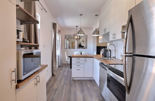 Paine-Sec Apartment | Spectacular, Lunch with the Chateau Frontenac! Air-conditioned Free parking!
