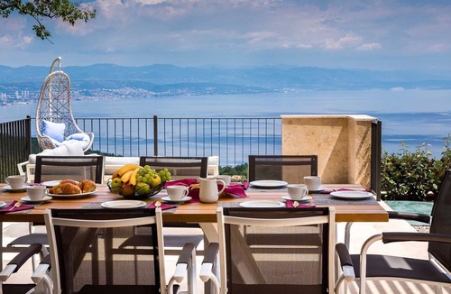 Poljane Villa | Spectacular luxury villa with infinity pool