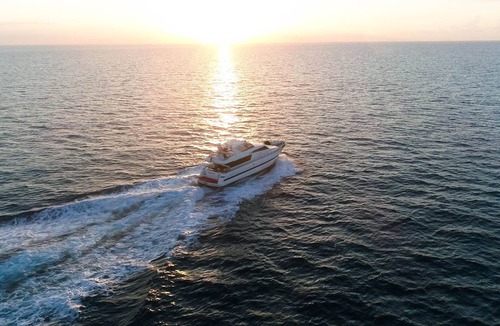 Ensanche Diputacion Boat Rental | Spectacular Luxury Yacht center Alicante