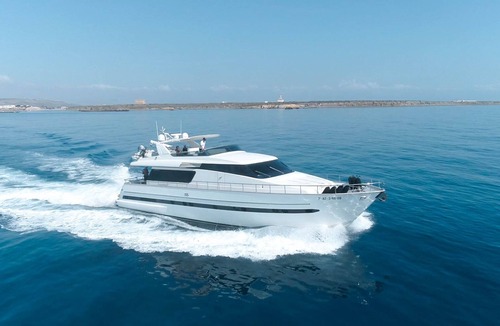 Ensanche Diputacion Boat Rental | Spectacular Luxury Yacht center Alicante