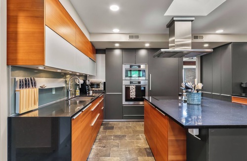Creamery House | Spectacular Meadow View Lodge with Amazing Pool