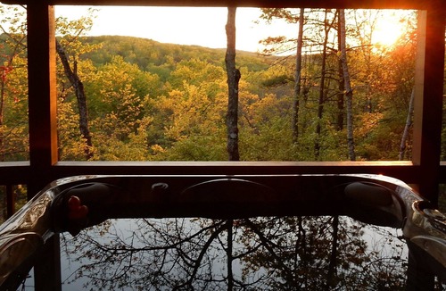 Pine Mountain Cabin | Spectacular mountain views and a hot tub!