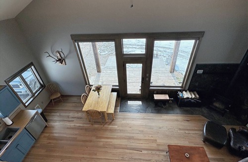 Roscoe House | Spectacular Mountain Cabin in the heart of East Rosebud Mountains