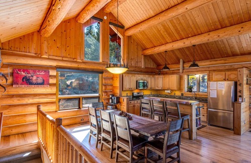 Carriage Hills House | Spectacular Mountain Views! 4Bed 4Ba; Outdoor Dining; Private 1+ Acre; Hot Tub!