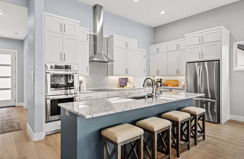 Enchanted Oaks House | Spectacular, New Waterfront Home. A Place to Escape and Enjoy Lake Life!