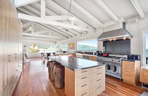 Bolinas House | Spectacular Ocean Front Home
