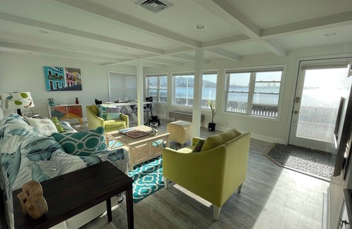 North Weymouth House | Spectacular Ocean Sunsets I Pet Friendly