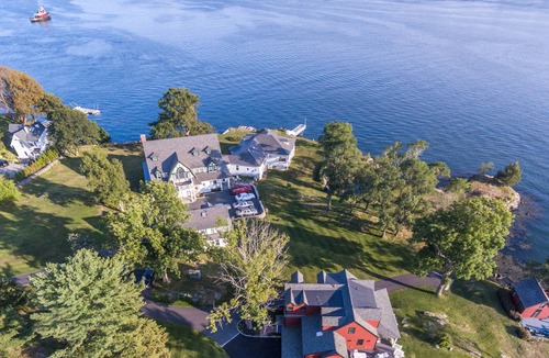 Kittery Point Cottage | Spectacular Oceanfront Cottage- Private Beach-950' waterfront-Elevator AC