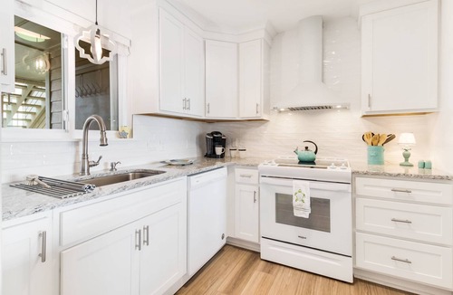 Caswell Beach Condo | Spectacular Ocean Views and Steps from the Beach