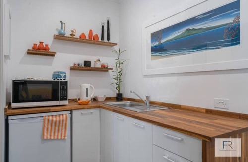 Castor Bay House | Spectacular Ocean Views - Castor Bay