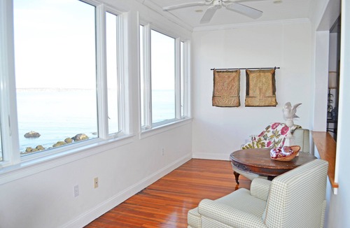 Nahant Apartment | Spectacular OCEANFRONT apt near BOSTON, SALEM + Logan Airport