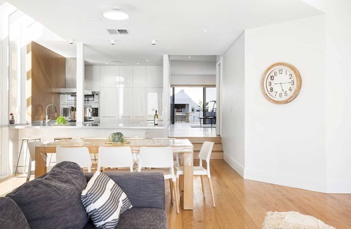 Seacliff House | Spectacular Panoramic Oceanview House in Seacliff