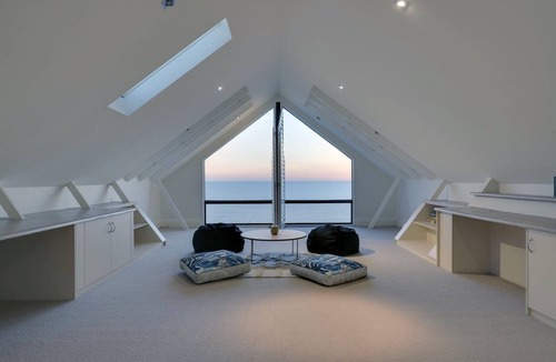 Seacliff House | Spectacular Panoramic Oceanview House in Seacliff