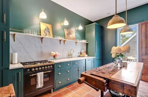 Auburn House | Spectacular Queen Anne Victorian