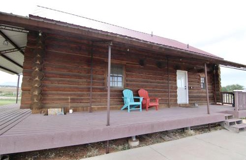 Blanding House | Spectacular Rustic Wooden Cabin in Blanding, Utah