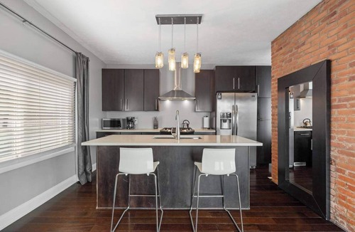 Mount Washington House | Spectacular Skyline Views - Luxury 2 Bedroom