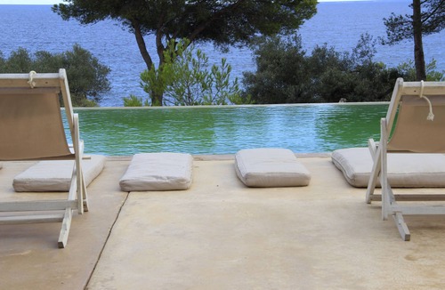 L'Ametlla de Mar Ski Chalet | Spectacular tower in front of the sea