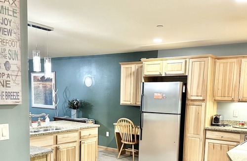 Arkdale Condo | Spectacular Updated Condo at Northern Bay Resort.
