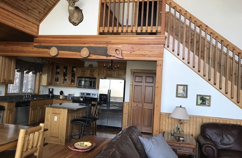 Nellysford Ski Chalet | Spectacular Ski Chalet, 3 BR, 2.5 Bath, Great Location.