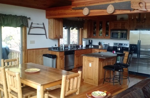 Nellysford Ski Chalet | Spectacular Ski Chalet, 3 BR, 2.5 Bath, Great Location.
