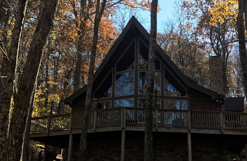 Nellysford Ski Chalet | Spectacular Ski Chalet, 3 BR, 2.5 Bath, Great Location.