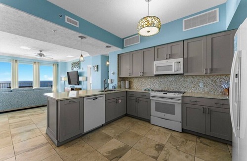 Thomas Drive Condo | Spectacular Views! | 2 Bed, 2 Bath