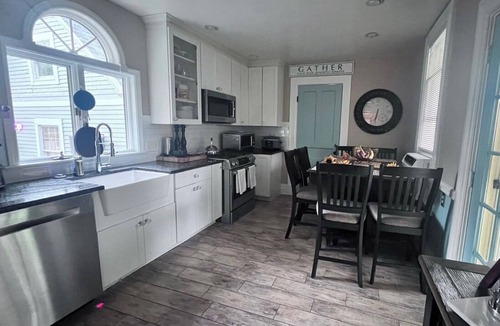 Youngstown House | Spectacular Vacation Home with Unforgettable Amenities
