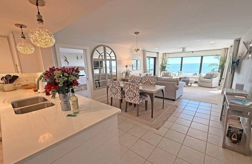 Amelia City Apartment | Spectacular Villa with 2 king OCEANFRONT bedroom suites just steps to the Ritz!