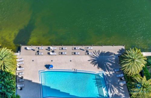 Hallandale Beach Hotel | Spectacular View wBalcony Pool