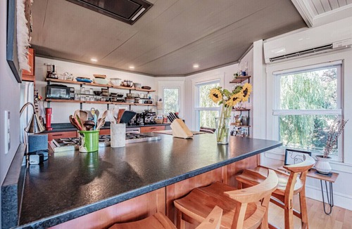 Munjoy Hill Apartment | Spectacular Views & Comforts of Home in Portland s Most Desirable Neighborhood