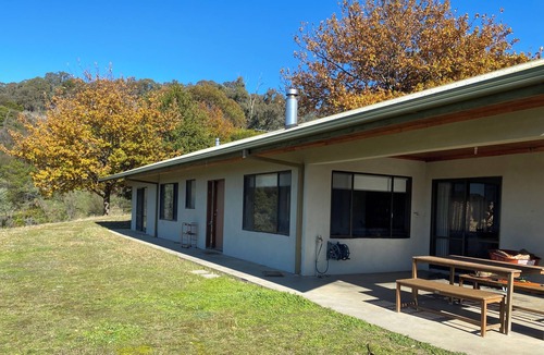 Terip Terip House | Spectacular views, nature, pet friendly off grid experience