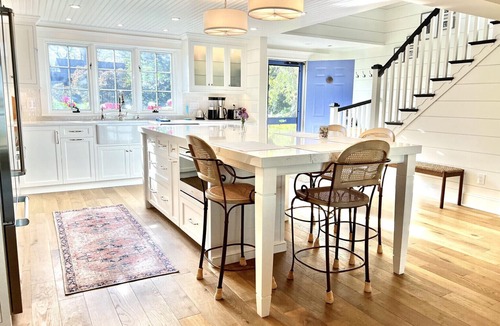 Silver Beach House | Spectacular Waterfront Cape Cod Home, Oceanfront And Beach,AC,Deck,Grill,Hot Tub