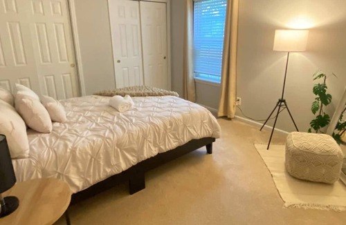 Wayne House | Speedway 3-Bed/2-Bath Home w/ a Grill & FirePit