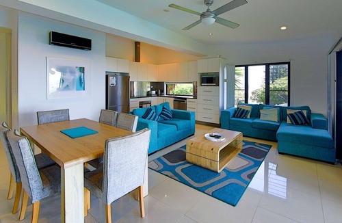 Seventeen Seventy House | SPEEDYS SHACK 1770 - panoramic ocean & bay views