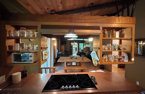 Ariel House | Speelyai Creek Retreat