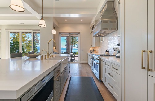 Brockway House | Spellbound Lakefront Lodge by Tahoe Getaways - 5 BR w Hot Tub, Buoy & Beach Access