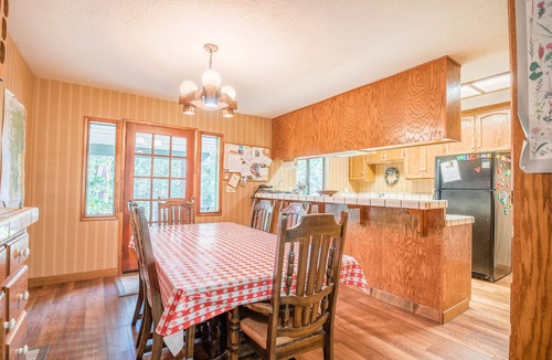 Arnold Cabin | Spencer Cabin - Summer Pool Access!