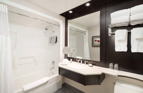 London Hotel | Spencer Hotel and Conference Centre