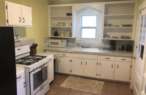 Tallahassee Villa | Spencerville Charmer