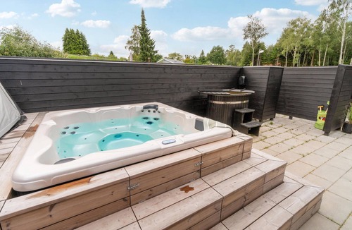 Dronningmolle House | Spend a fantastic vacation in this spacious and modern vacation home in Dronningmølle.