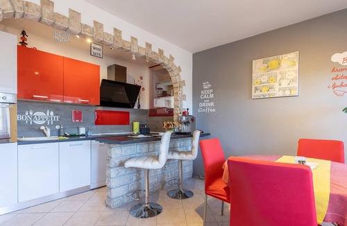 Sodici Apartment | Spend a pleasant vacation with your pets in this apartment in Kostrena.