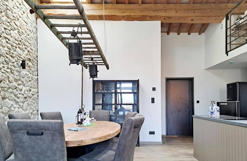 Pennautier House | Spend a relaxing vacation in this inviting vacation home with pool access.