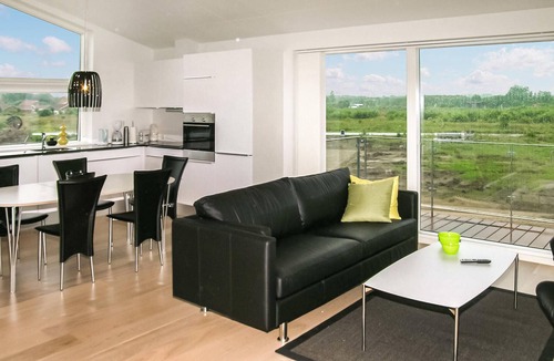 Nordstrand House | Spend a wonderful vacation in this vacation home with good facilities in a beautiful location.
