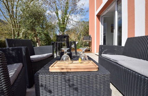 Touques House | Spend a wonderful family vacation in this vacation home with pool access.