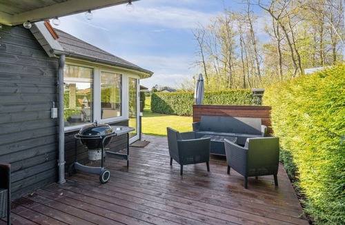 Tørresø House | Spend a wonderful holiday in this holiday home in the north of the island of Funen.